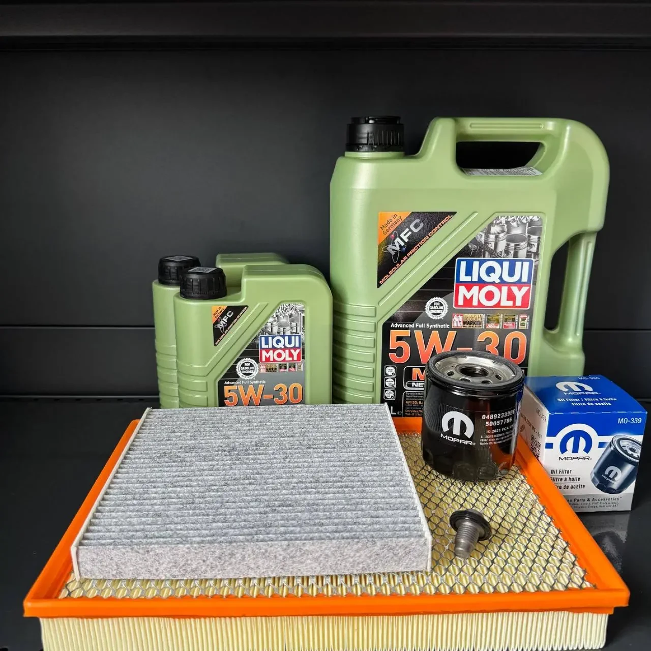 Комплект для ТО Liqui Moly 5w30 Dodge RAM 1500 5.7 13-20 (Масло5+1+1, фільтр масляний, фільтр повітряний, фільтр салону вугільний,