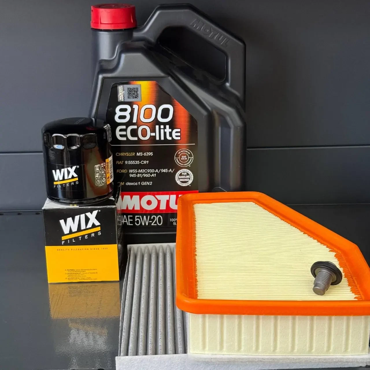 Комплект для ТО Motul  5w20 Jeep Cherokee рест 2018+ 2.4 (Масло, фільтр масляний, фільтр повітряний, фільтр салону вугільний,