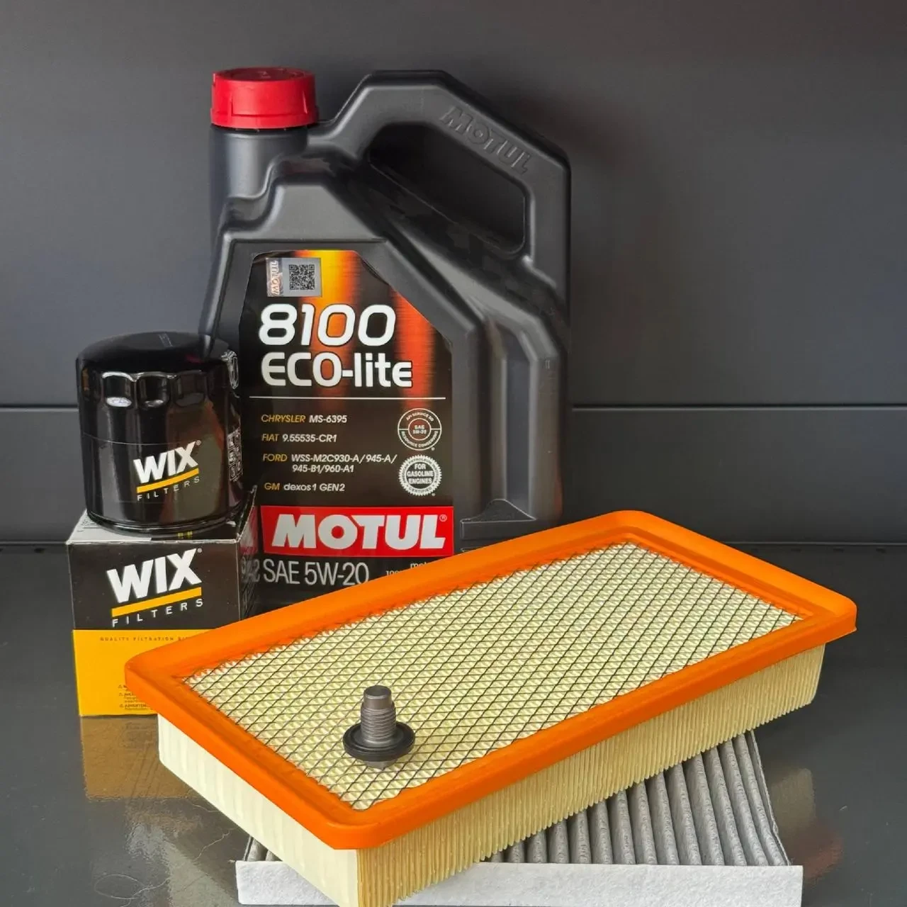 Комплект для ТО Motul 5w20 CHRYSLER 200 2.4 (Масло, фільтр масляний, фільтр повітряний, фільтр салону вугільний, зливна кришка)