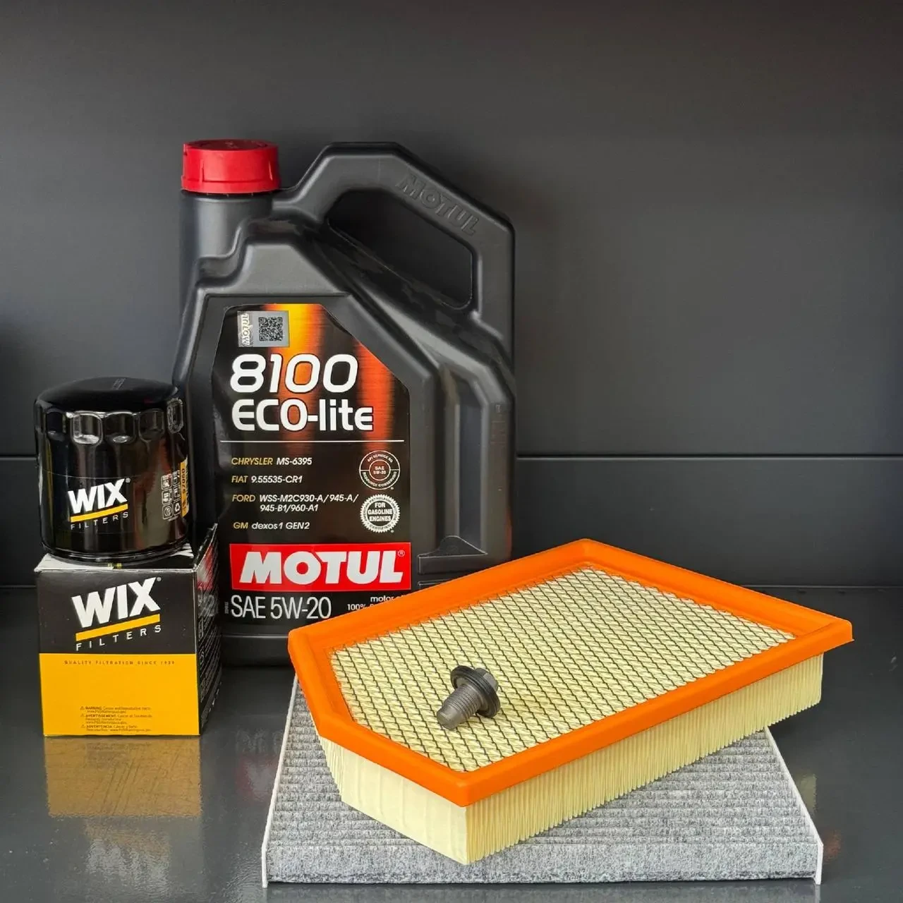 Комплект для Motul 5w20 Jeep Cherokee до рест -2018 2.4 (Масло, фільтр масляний, фільтр повітряний, фільтр салону вугільний,