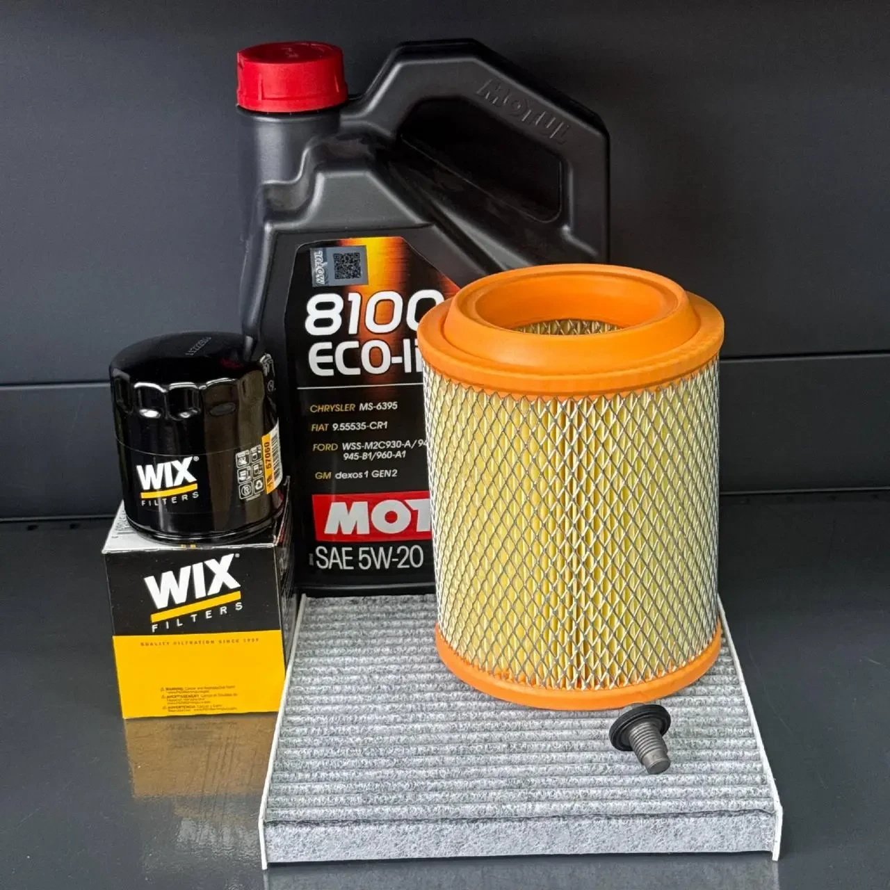 Комплект для ТО Motul  5w20 Jeep Patriot 2.0/2.4 11-16 Compass 2.0/2.4 11-16 Dodge Caliber 2.0 11-12/2.4 11 (Масло, фільтр