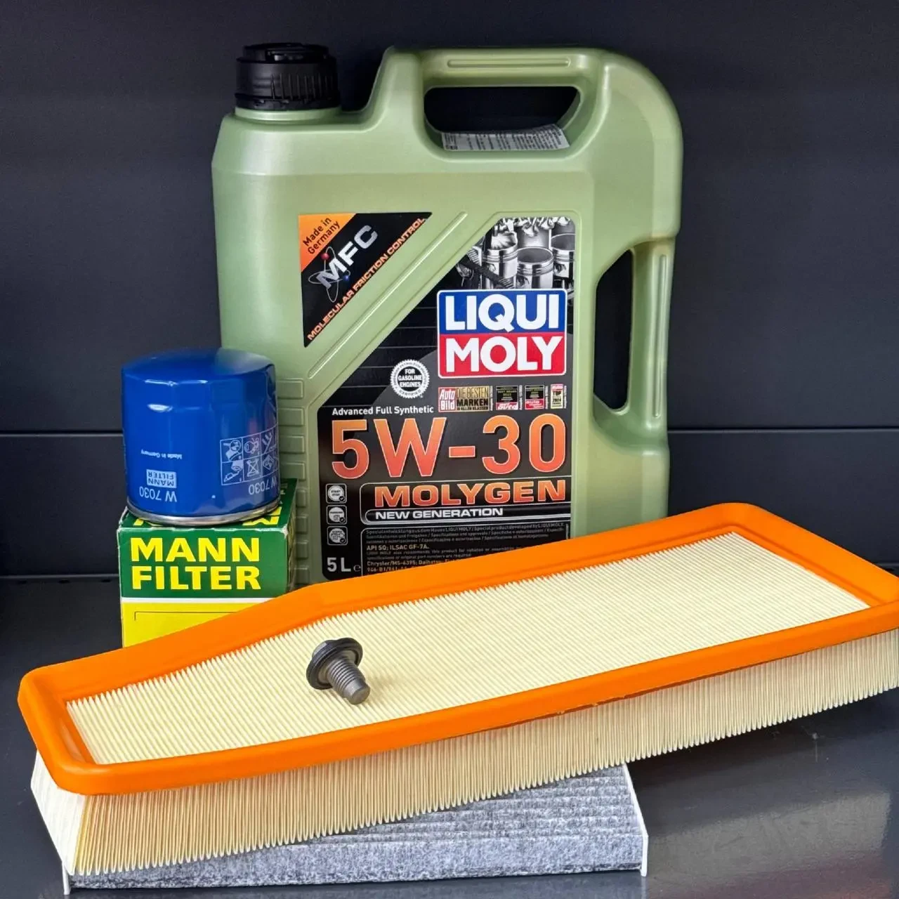 Комплект для ТО Liqui Moly 5w30 Jeep Cherokee рест 2018+ 2.0 (Масло, фільтр масляний, фільтр повітряний, фільтр салону вугільний,