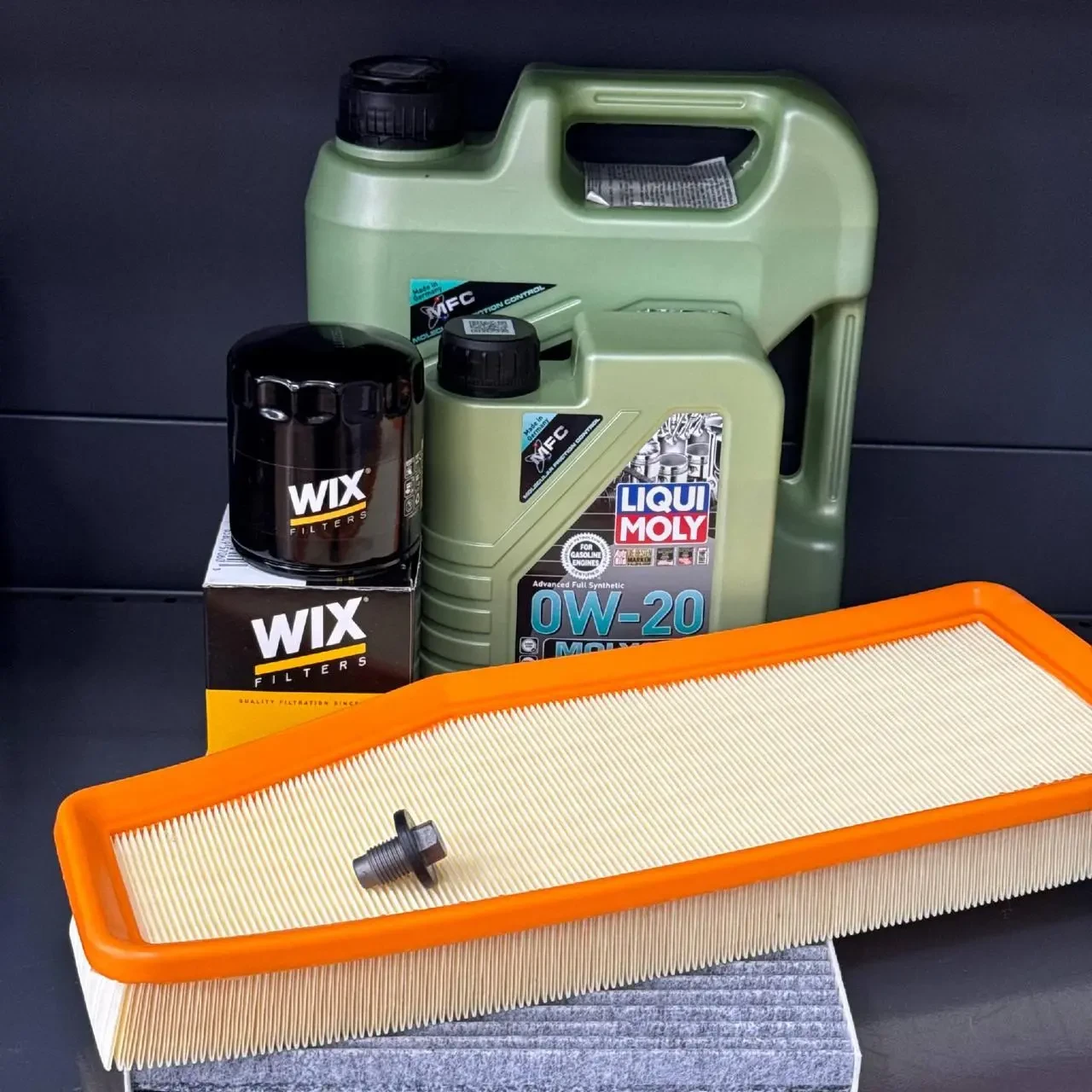 Комплект для ТО Liqui Moly 0w20 Jeep Cherokee рест 2018+ 2.0 (Масло 4+1, фільтр масляний, фільтр повітряний, фільтр салону