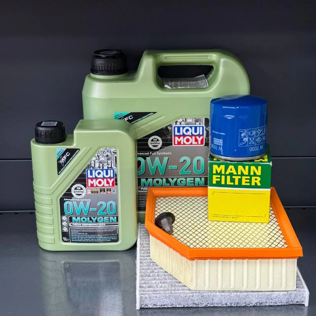 Комплект для ТО Liqui Moly  0w20 DODGE DART 2.0/2.4 (Масло 4+1, фільтр масляний, фільтр повітряний, фільтр салону вугільний,