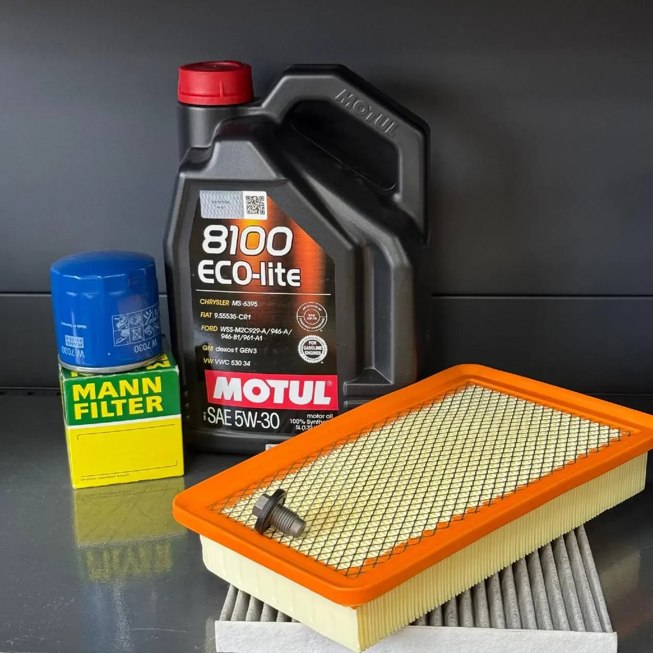 Комплект для ТО Motul 5w30 CHRYSLER 200 2.4 (Масло, фільтр масляний, фільтр повітряний, фільтр салону вугільний, зливна кришка)
