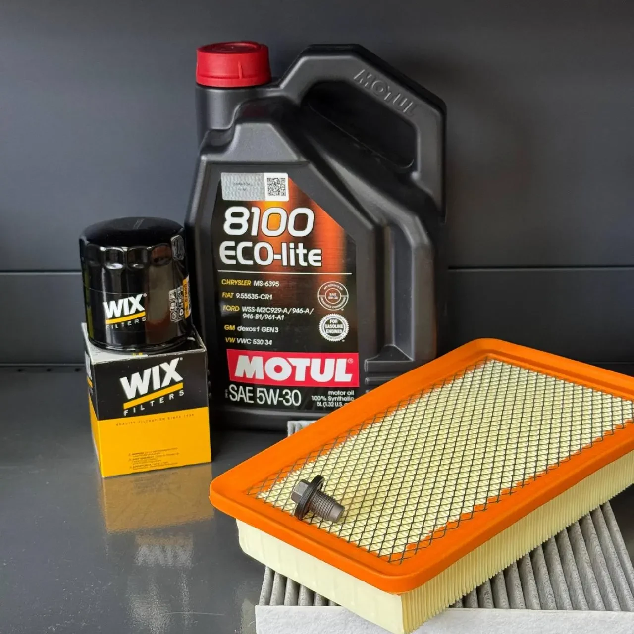 Комплект для ТО Motul 5w30 CHRYSLER 200 2.4 (Масло, фільтр масляний, фільтр повітряний, фільтр салону вугільний, зливна кришка)