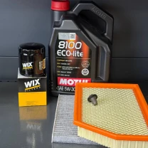 Комплект для Motul 5w30 Jeep Cherokee до рест -2018 2.4 (Масло , фільтр масляний, фільтр повітряний, фільтр салону вугільний,