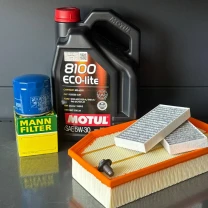 Комплект для ТО Motul  5w30 Jeep Wrangler 2.0 2018 (Масло, фільтр масляний, фільтр повітряний, фільтр салону вугільний, зливна