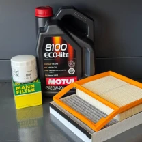 Комплект для ТО Motul 0w20 Ford C-Max 13-18 2.0 (Масло, фільтр масляний, фільтр повітряний, фільтр салону вугільний)