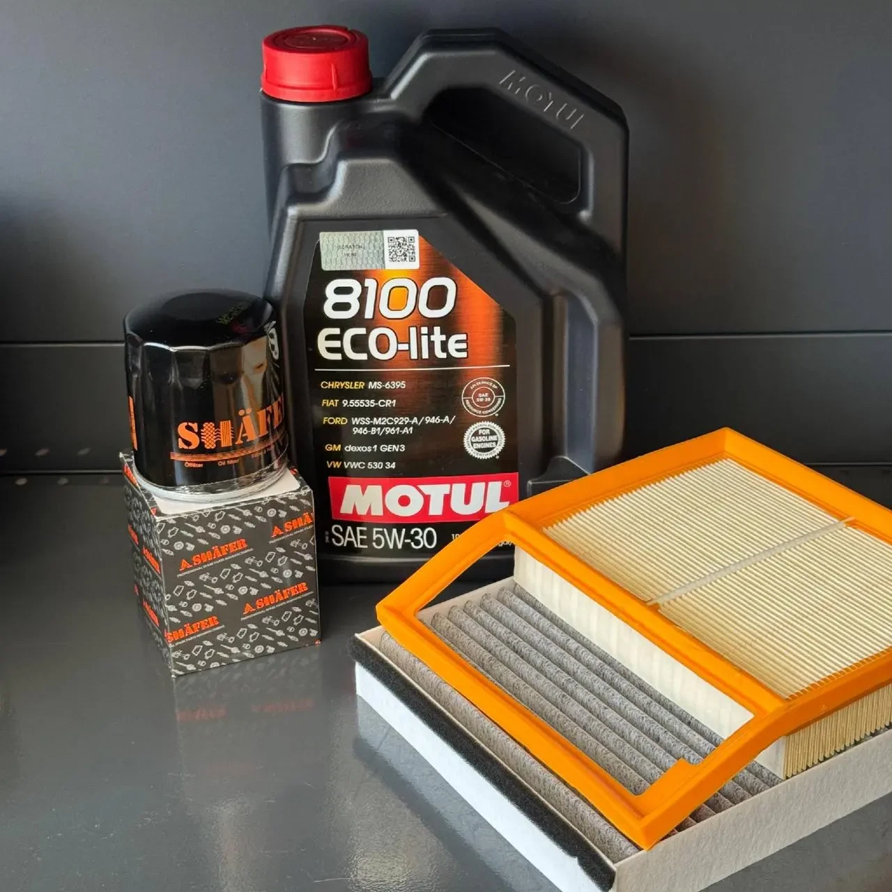 Комплект для ТО Motul 5w30 Ford C-Max 13-18 2.0 (Масло, фільтр масляний, фільтр повітряний, фільтр салону вугільний)