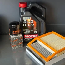Комплект для ТО Motul 5w30 Ford C-Max 13-18 2.0 (Масло, фільтр масляний, фільтр повітряний, фільтр салону вугільний)