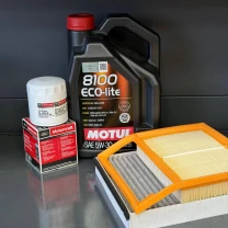 Комплект для ТО Motul 5w30 Ford C-Max 13-18 2.0 (Масло,  фільтр масляний, фільтр повітряний, фільтр салону вугільний)