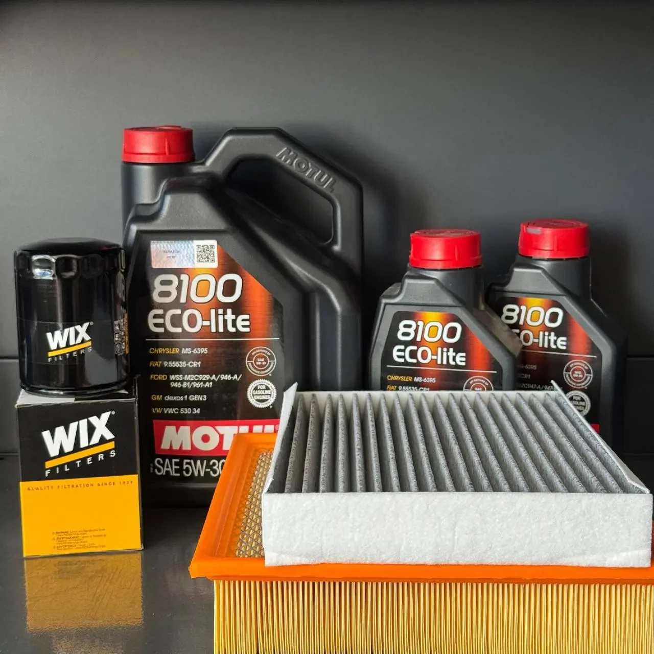 Комплект для ТО Motul  5w30 Ford F-250 (6.2) 18 (Масло, фільтр масляний, фільтр повітряний, фільтр салону вугільний)
