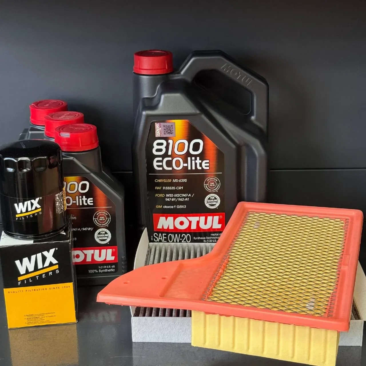 Комплект для ТО Motul 0w20 Ford Mustang (5.0) 15-21(Масло 8л, фільтр масляний, фільтр повітряний, фільтр салону вугільний)