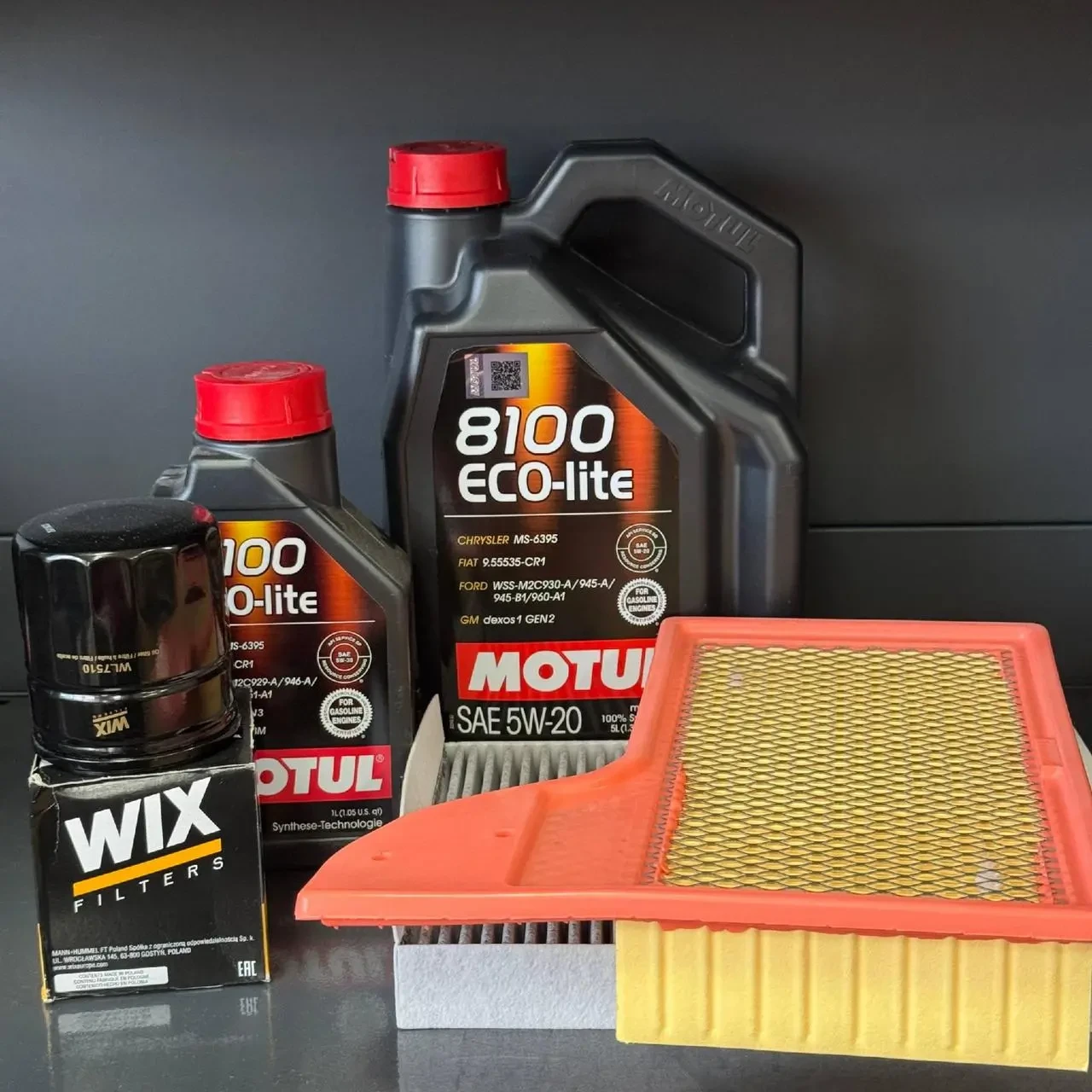 Комплект для ТО Motul 5w20 Ford Mustang (2.3)15-21 (Масло 6л, фільтр масляний, фільтр повітряний, фільтр салону вугільний)