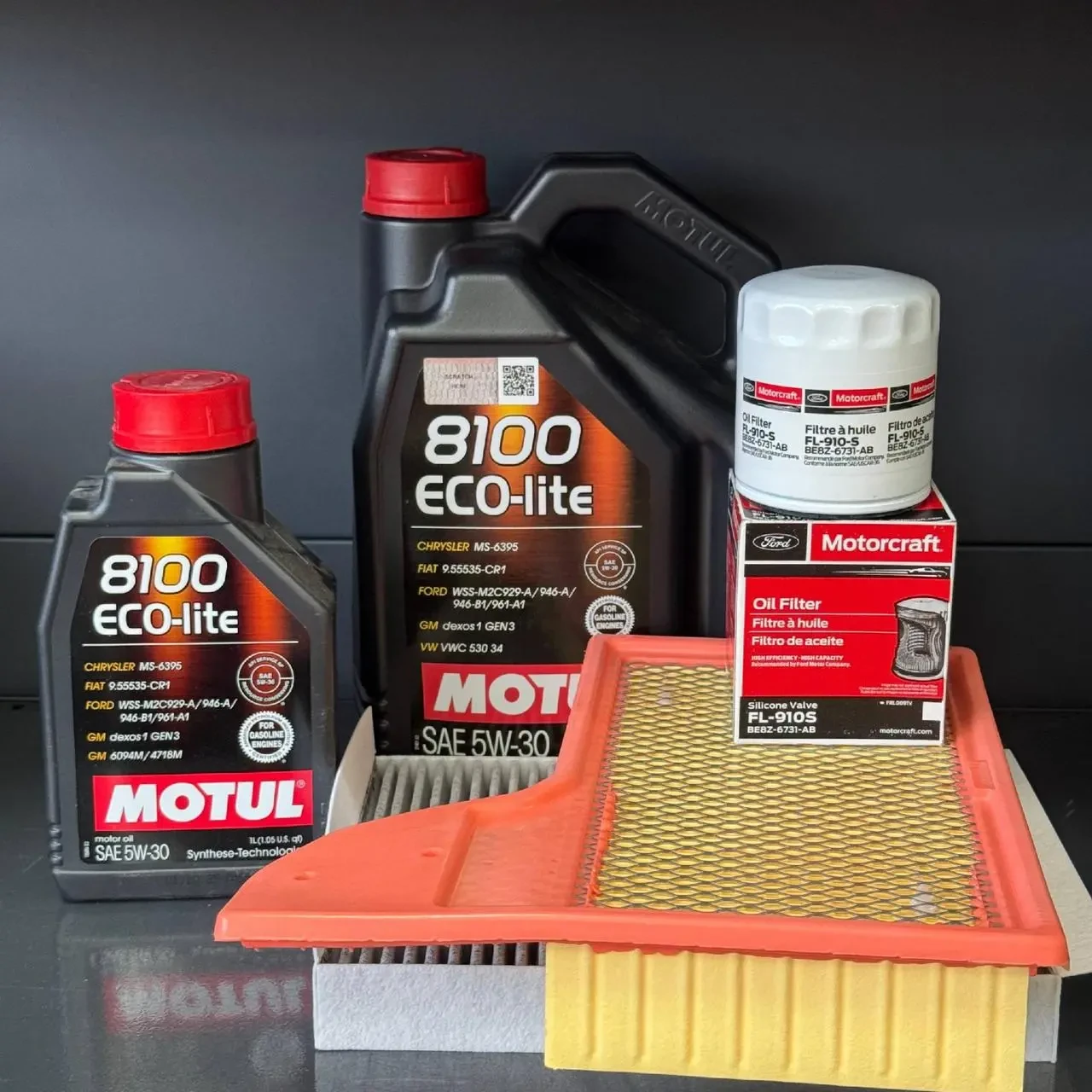 Комплект для ТО Motul 5w30 Ford Mustang (2.3)15-21 (Масло 6л, фільтр масляний, фільтр повітряний, фільтр салону вугільний)