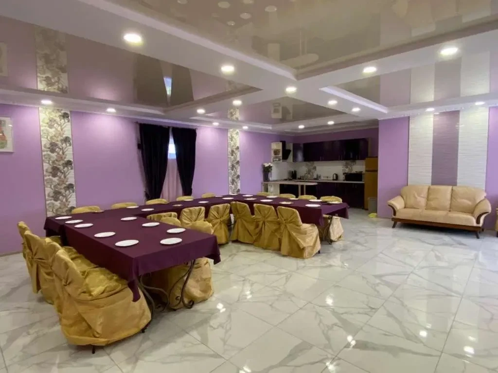 8-к будинок Київ, Деснянський, Карла Маркса 6