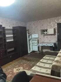 кімната Київ, Подільський, Світлицького 24-а