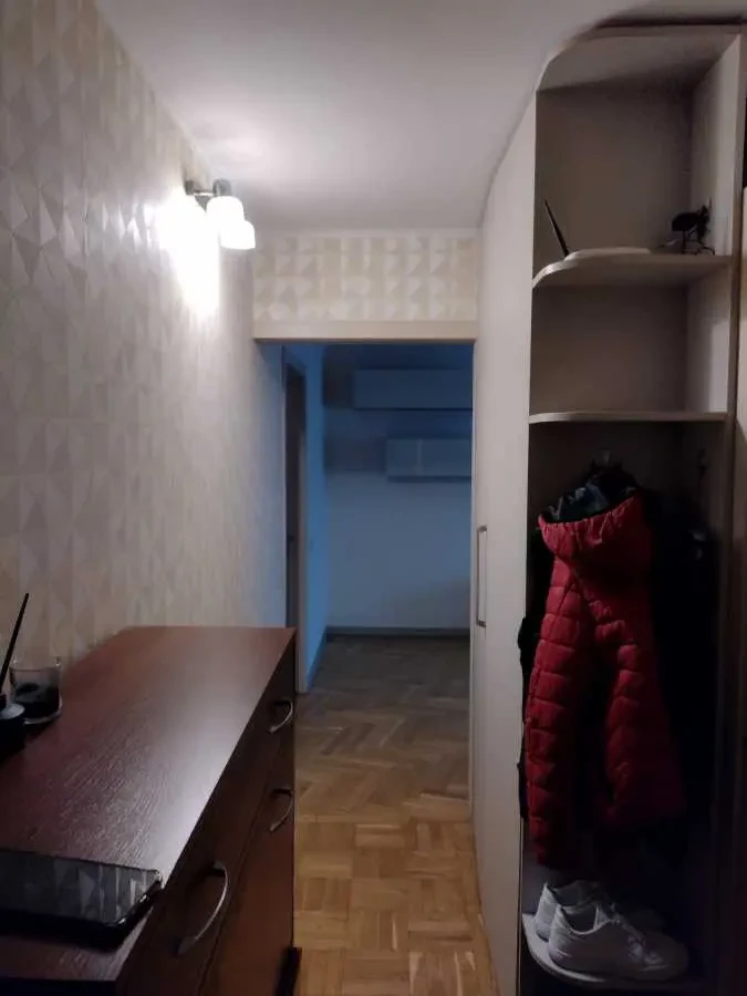 кімната Київ, Оболонський, Маршала Тимошенка 4а