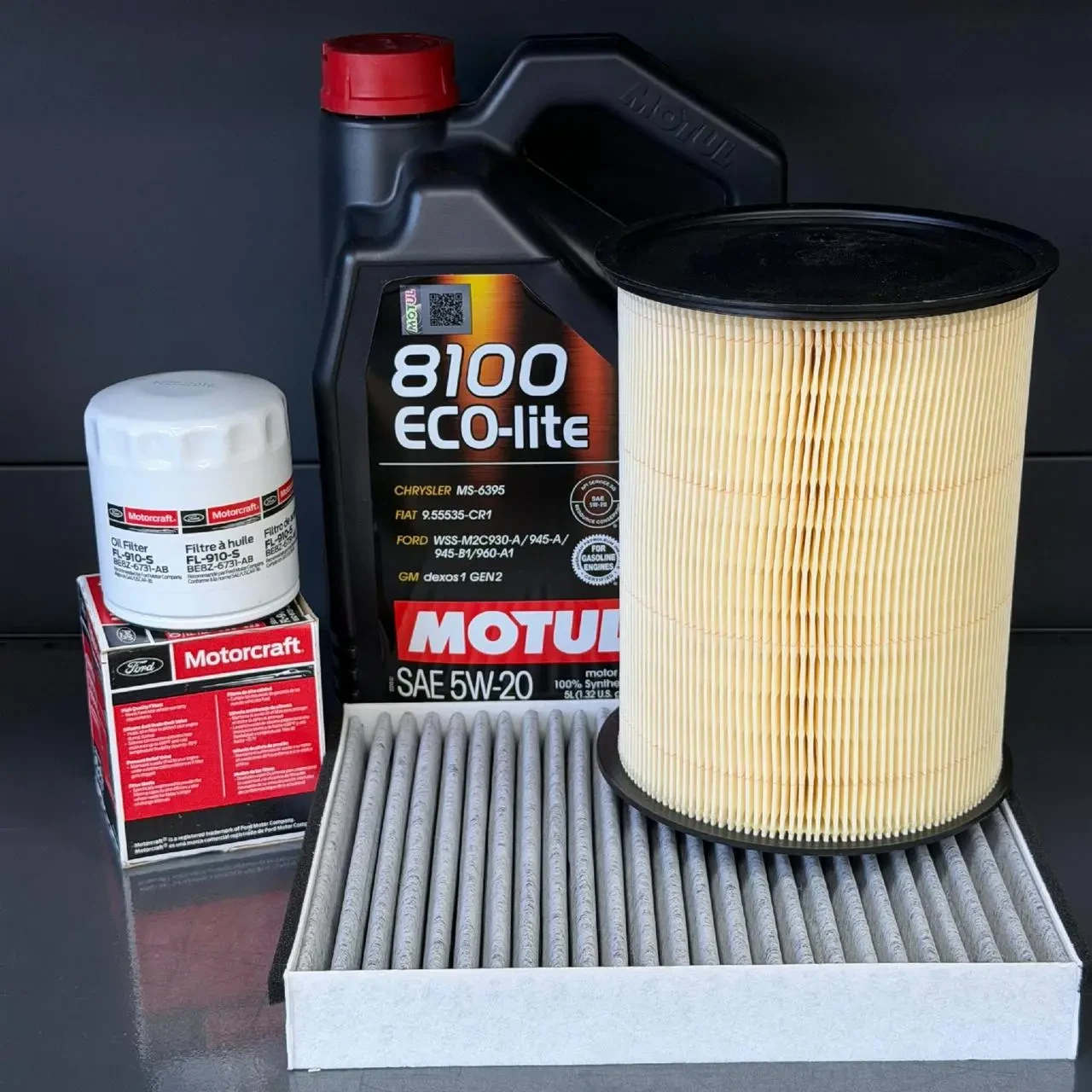Комплект для ТО Motul 5w20 Ford Focus 2.0 12-18 (Масло, фільтр масляний, фільтр повітряний, фільтр салону вугільний)