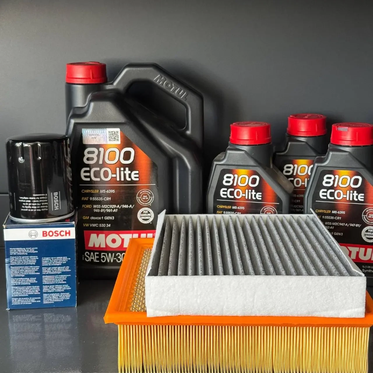 Комплект для ТО Motul  5w30 Ford F-150 (5.0) 15-23 (Масло, фільтр масляний, фільтр повітряний, фільтр салону вугільний)