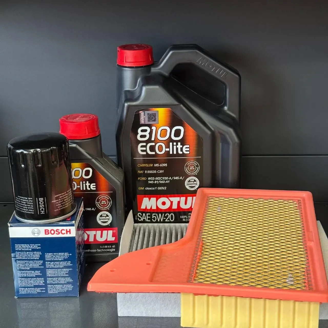 Комплект для ТО Motul  5w20 Ford Mustang (3.7)15-17 (Масло 6л, фільтр масляний, фільтр повітряний, фільтр салону вугільний)