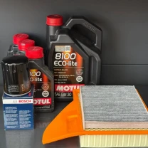 Комплект для ТО Motul 5w30 Ford Mustang (5.0) 13-14 (Масло 8л, фільтр масляний, фільтр повітряний, фільтр салону вугільний)