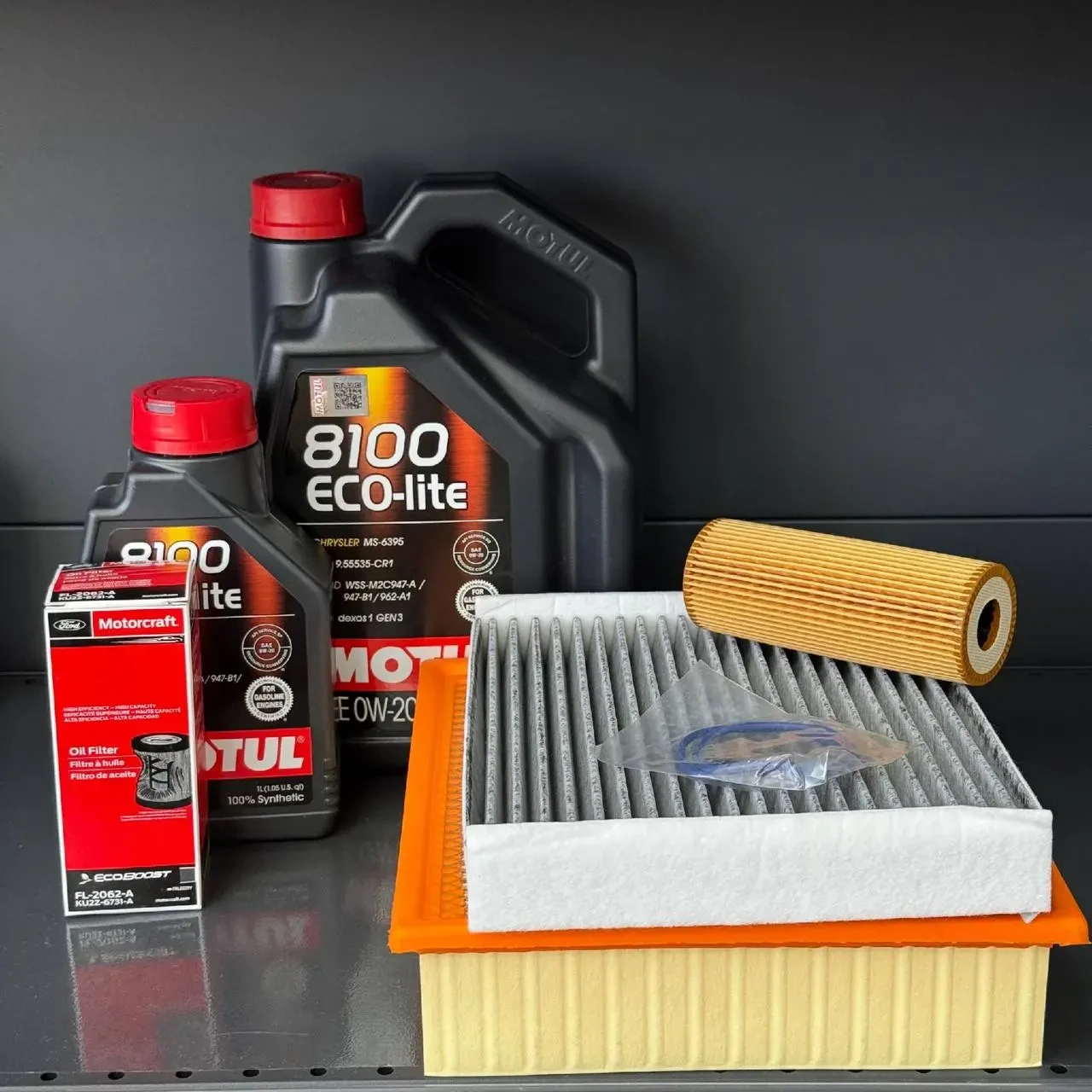 Комплект для ТО Motul 0w20 Ford F150 (2.7) 15-20 (Масло, фільтр масляний, фільтр повітряний, фільтр салону вугільний)