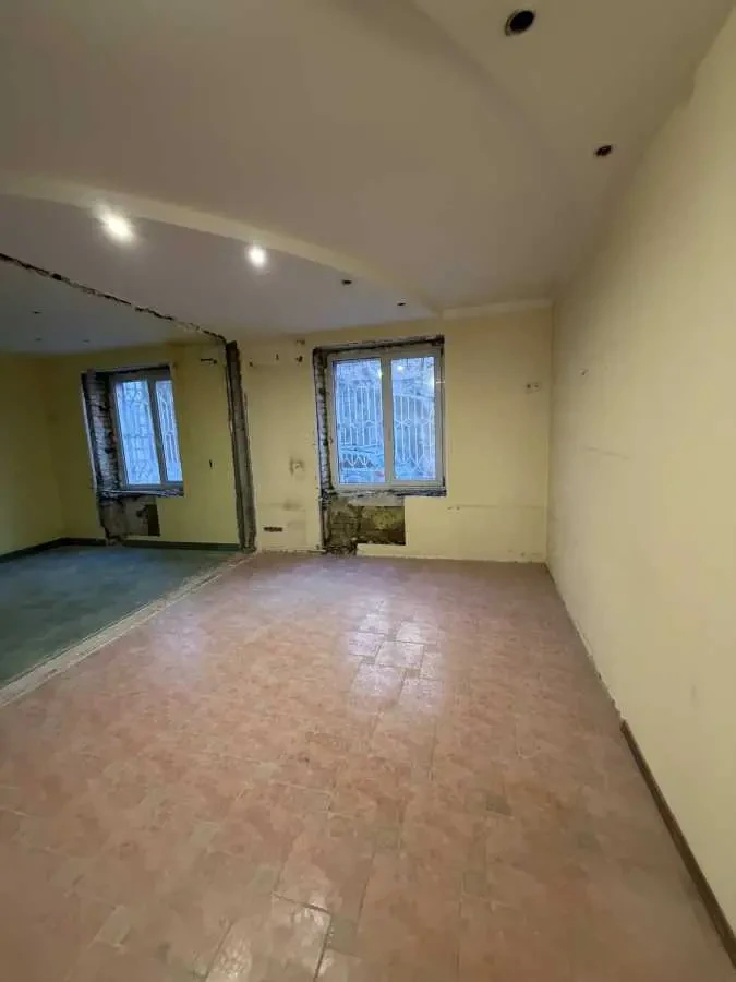 торгові площі Київ, Печерський, Михайла Бойчука 25 4