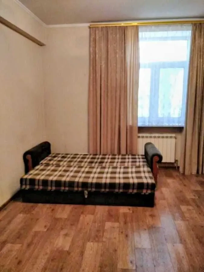 кімната Одеса, Пересипський, Плыгуна 5