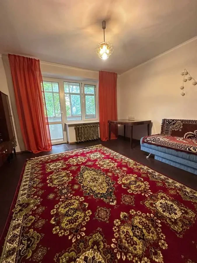 2-к квартира Черкаси, Соснівський, Є. Кухарця (маршала Красовського).. 2
