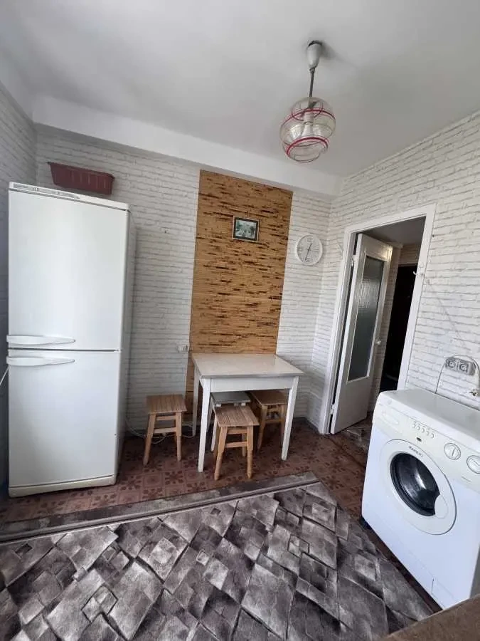 3-к квартира Фастівський, Чабани, Машиностроителей 6 3