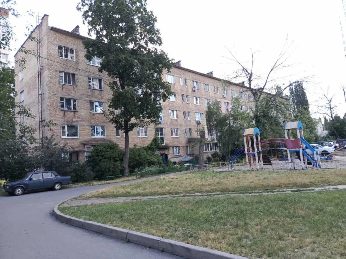 1-к квартира Київ, Деснянський, Кубанської України  29А 8