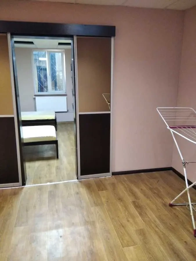 кімната Київ, Дніпровський, Уінстона Черчілля 7