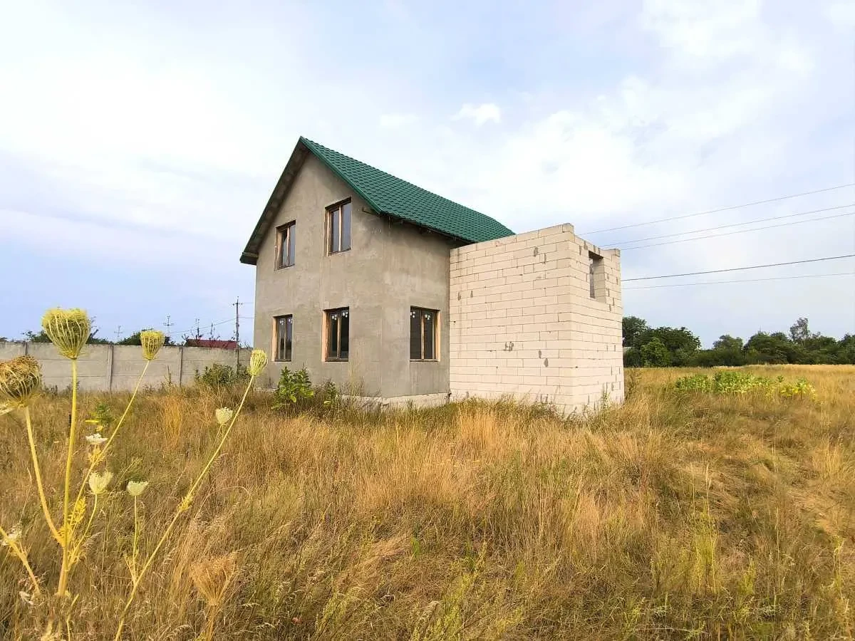 3-к будинок Бучанський, Березівка, калинова 12