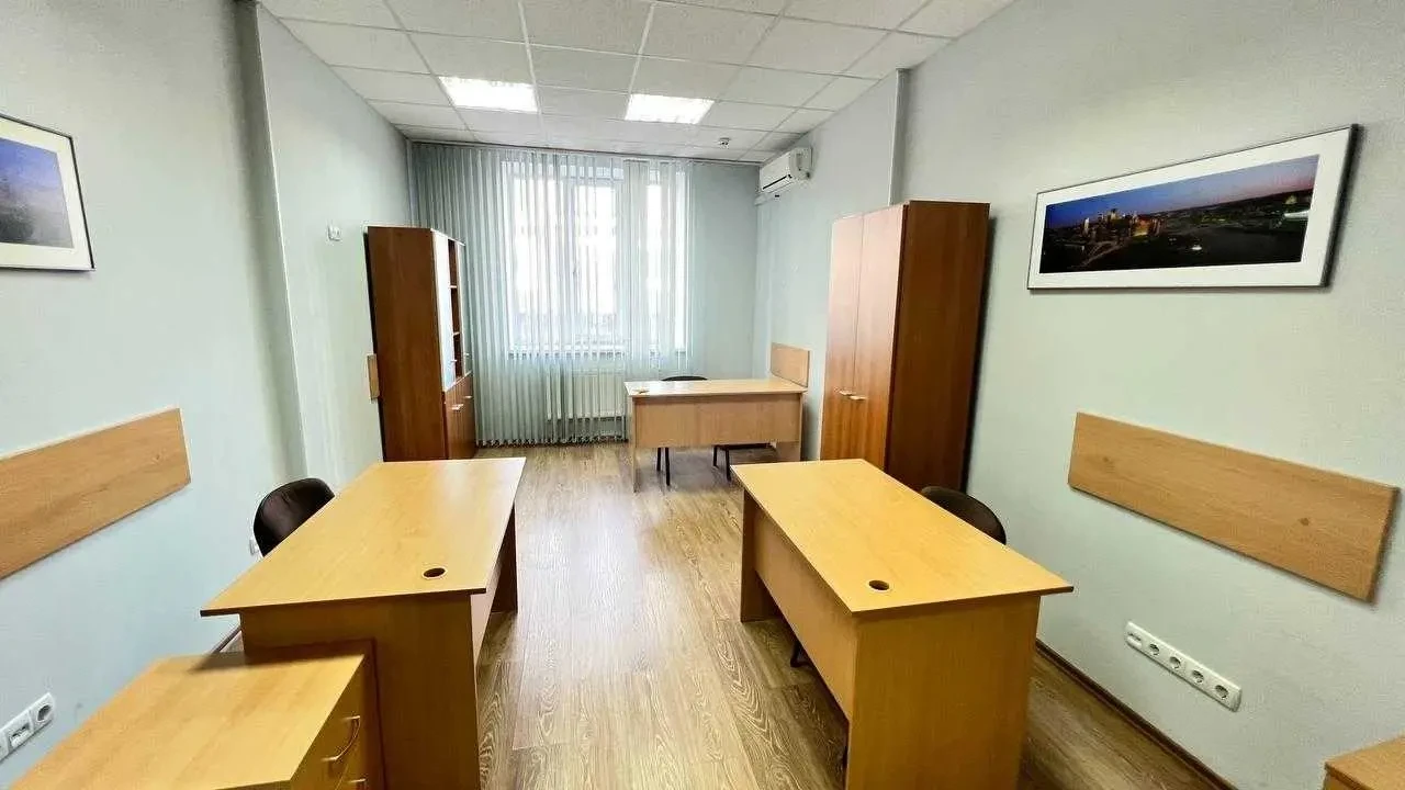 офісне приміщення Київ, Печерський, Євгена Коновальця 32г 18
