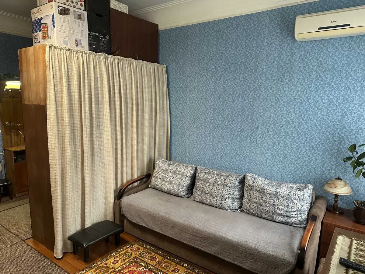 кімната Київ, Шевченківський, Кирпоноса 12 5