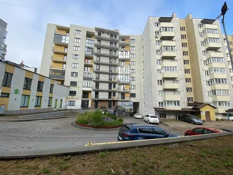 приміщення, будівлі Тернопіль, Мирона Тарнавського 7Б 15