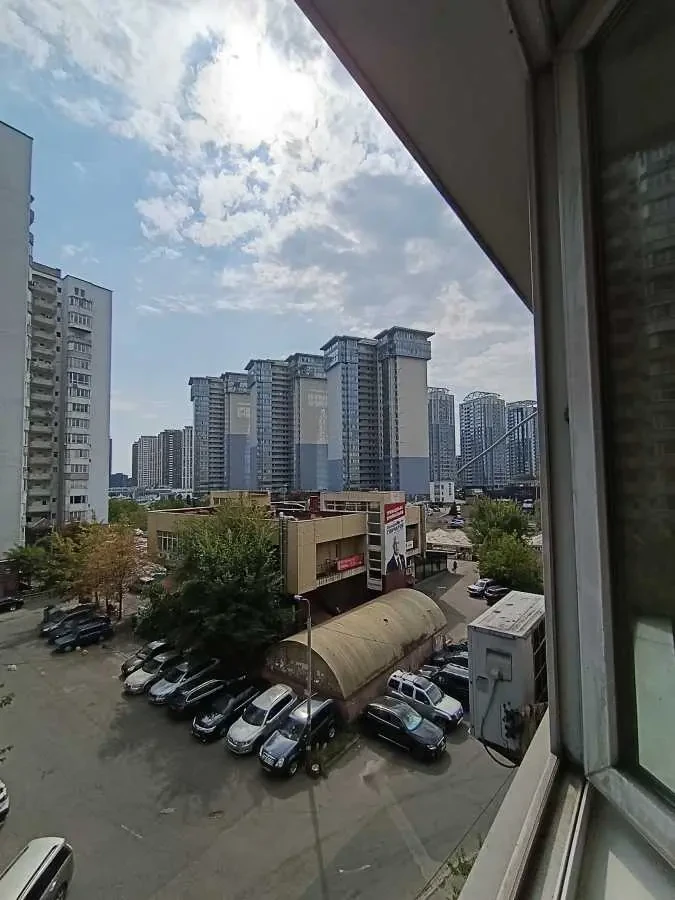 2-к квартира Київ, Дарницький, Анни Ахматової 43 3