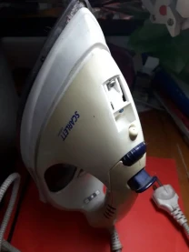 Продам утюг Scarlett б\у