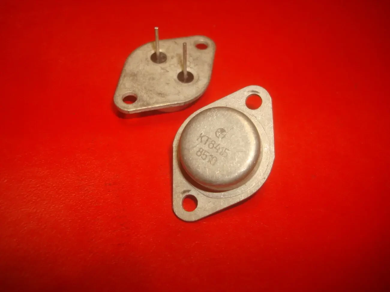 Транзисторы КТ825.КТ827.КТ834.КТ812.КТ844.КТ847.КТ848.КТ856.КТ842 8