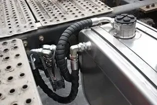 Продажа запчастей для гидравлики грузовиков, тягачей, спецтехники Киев 4