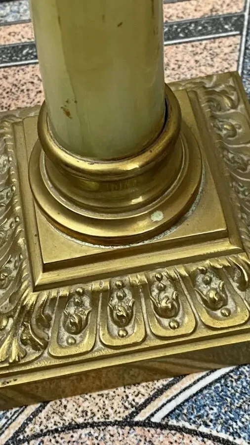 Настольная керосиновая лампа.Камень 2