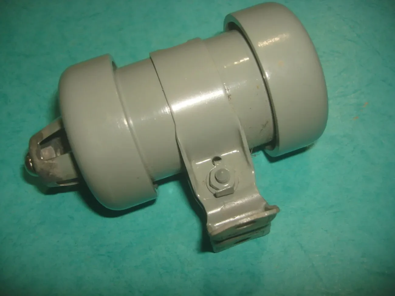 Конденсатор К15У-2 .2200пФ х10кВ .К75 - 15 . 0.5 мкФ  х 10 кВ 3