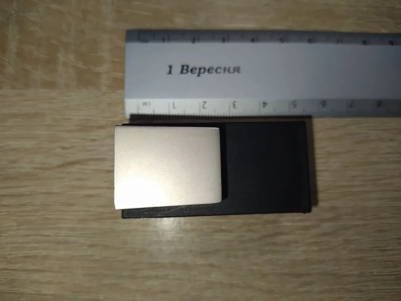 Крепление (кронштейн) для стеклянной полки GIFF Quadro mini сатин 6