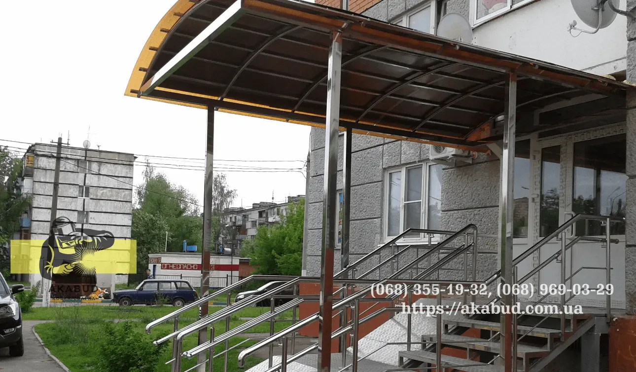 Навесы из профилированного поликарбоната. Ворота из профлиста 6