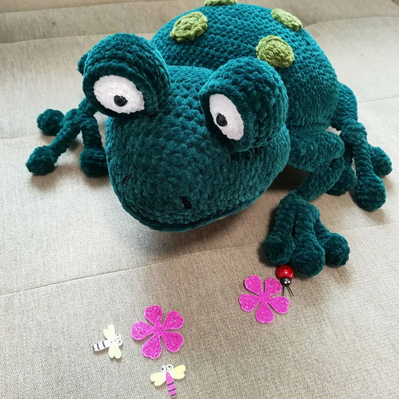 лягушка  вязаная игрушка.игрушка мягкая  лягушка плюшевая ручная робот