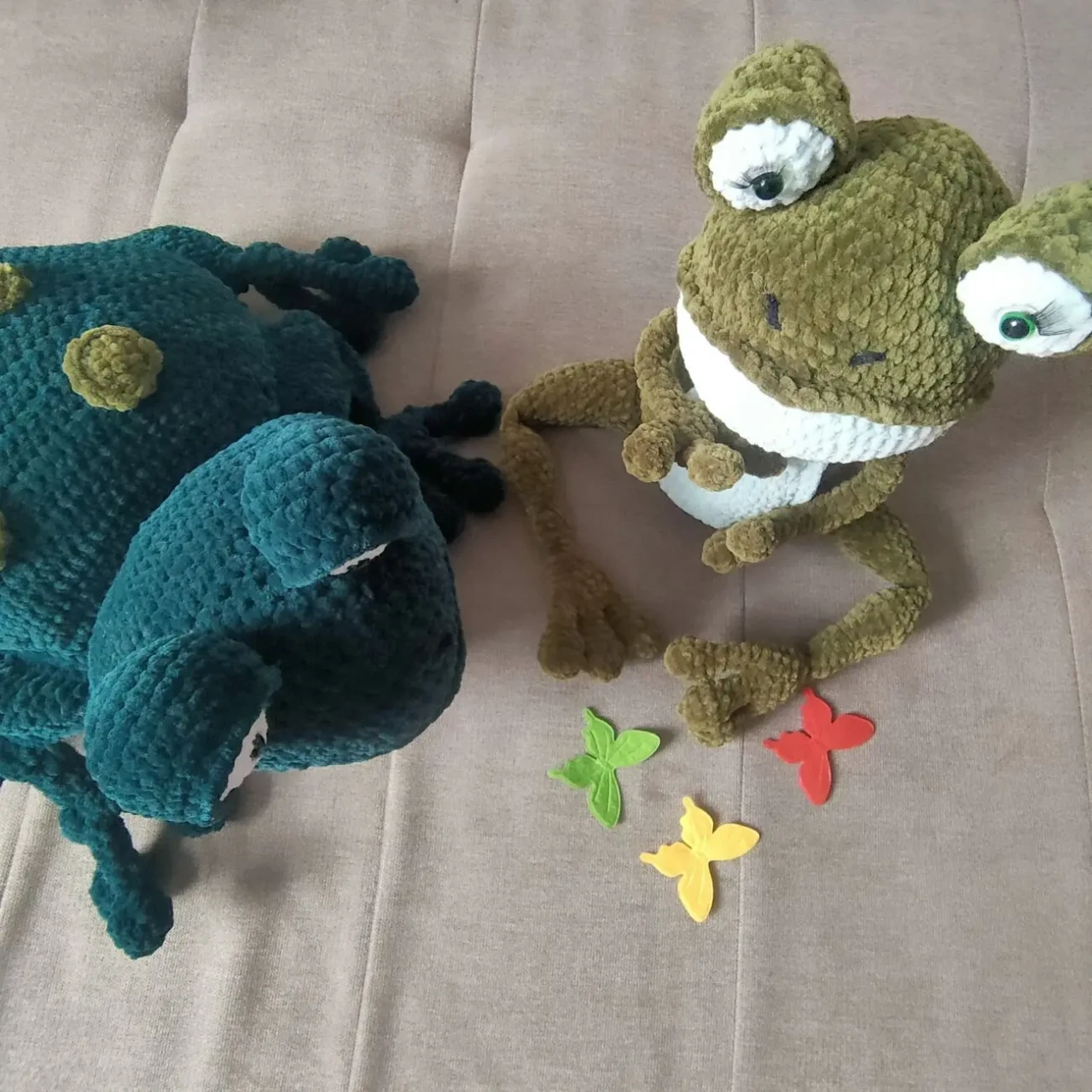 лягушка  вязаная игрушка.игрушка мягкая  лягушка плюшевая ручная робот 8