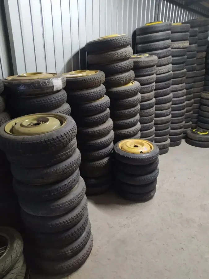 Докатка, запаска, таблетка колесо на прицеп причеп Ступица 4 х 100 R14 7