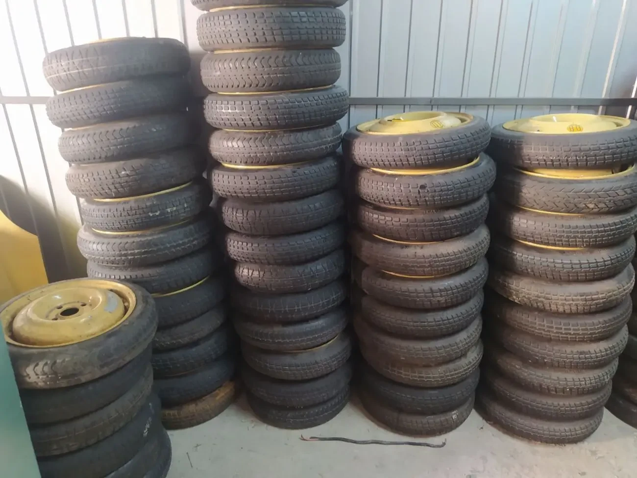 Докатка, запаска, таблетка колесо на прицеп причеп Ступица 4 х 100 R14 8